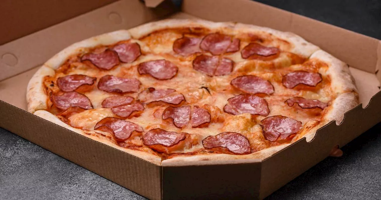 Recycling: In welche Tonne gehört der Pizzakarton?​ Die Antwort