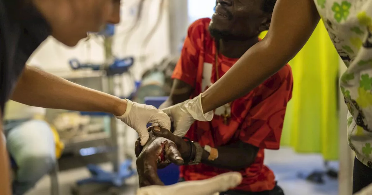 El sistema de salud de Haití se tambalea con pocas reservas, hospitales atacados y puertos cerrados