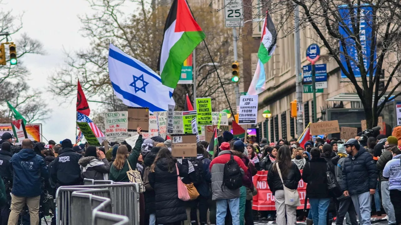 Campus comrades: Anti-Israel tent cities, mass protests spring up at elite universities