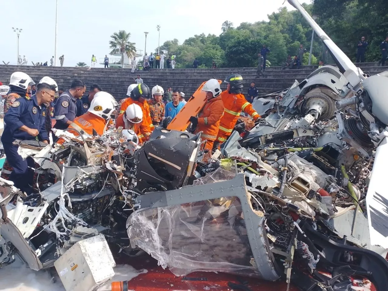 Lumut copter collision: 10 dead, no survivors, says Ministry