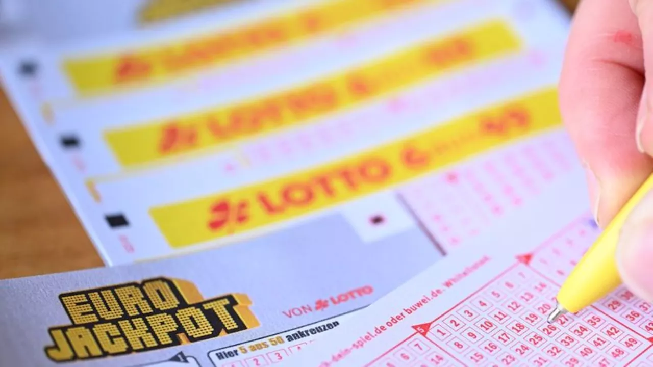 Glücksspiel: Eurojackpot: 120 Millionen Euro gehen nach NRW und Slowenien