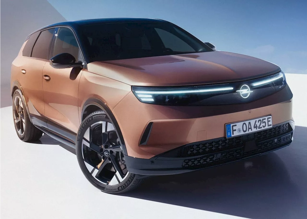 Early debut: Electrically assisted all-new Opel Grandland revealed