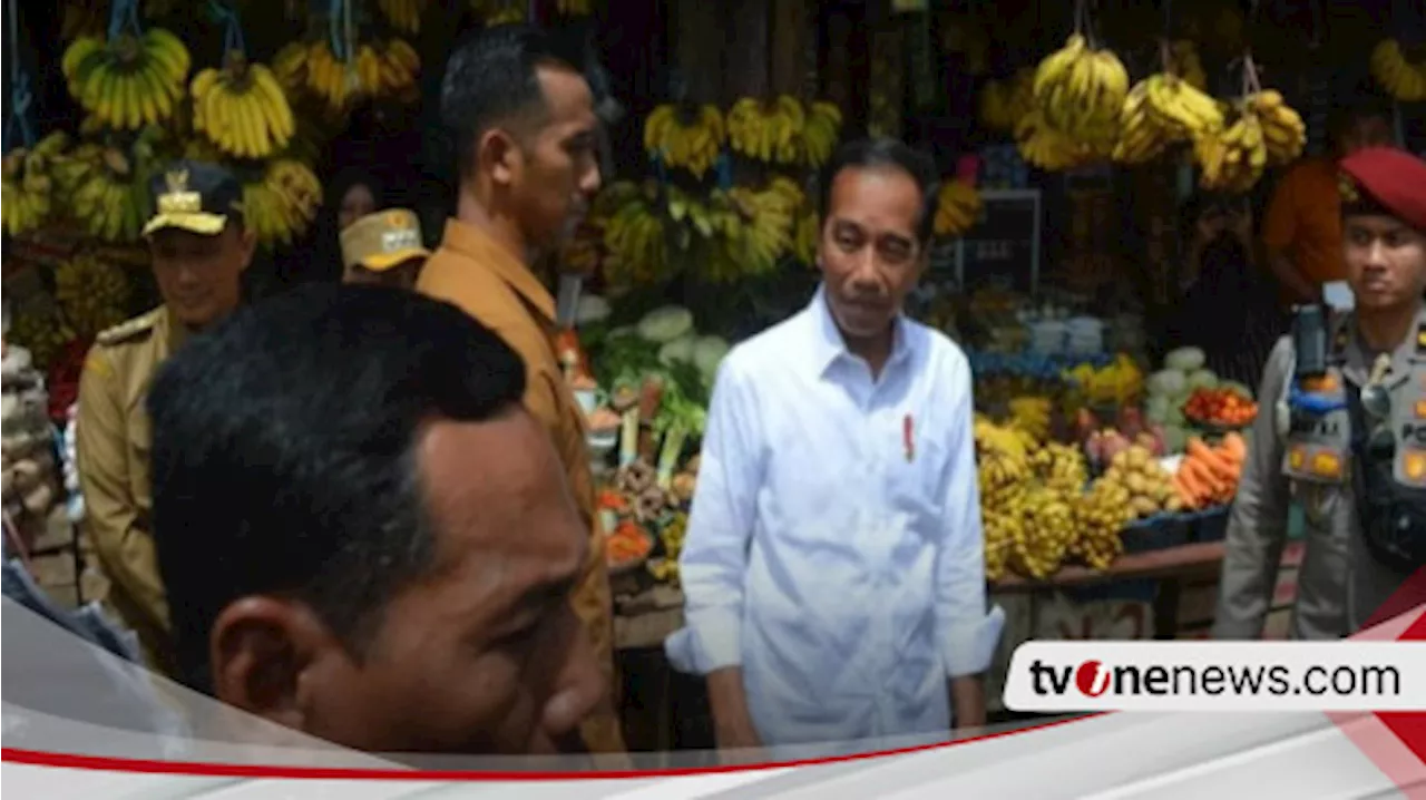 Presiden Jokowi Pantau Harga Bahan Pokok di Pasar Tradisional di Mamasa