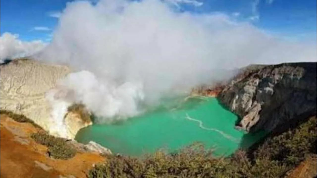 Fakta-fakta WNA China Tewas Terjatuh di Kawah Ijen, Rok Tersangkut Pohon saat Foto