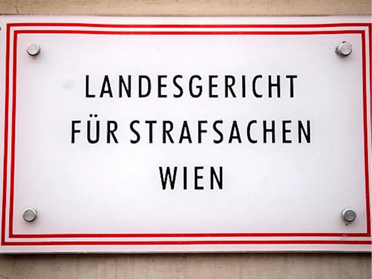 Mittäter des Wiener Attentäters erneut vor Gericht