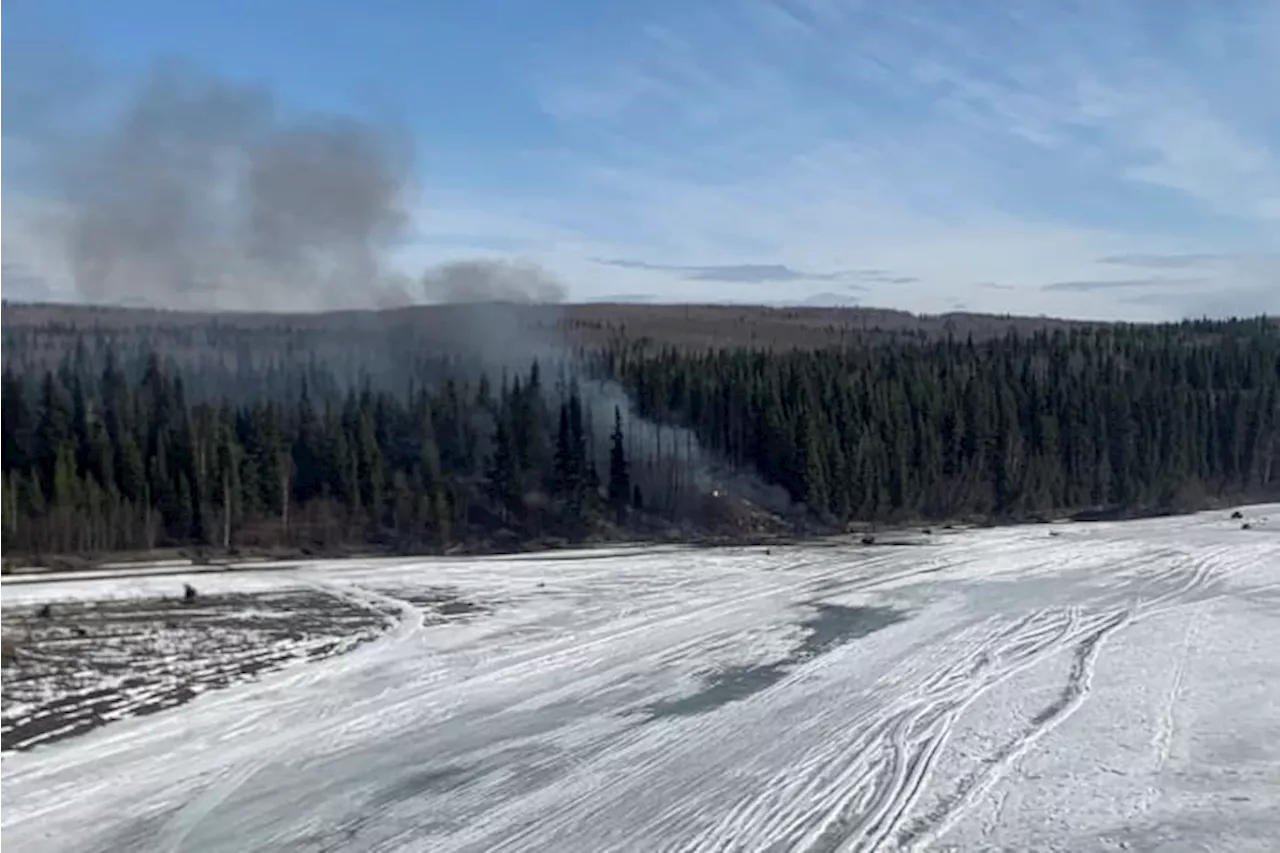 Douglas DC-4 plane with 2 people on board crashes into river outside Fairbanks, Alaska