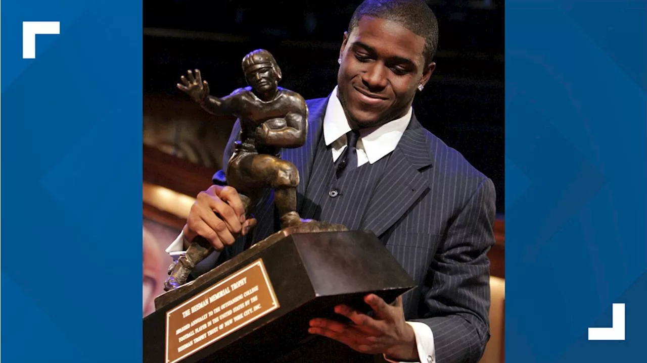 Reggie Bush getting his Heisman Trophy back, report says