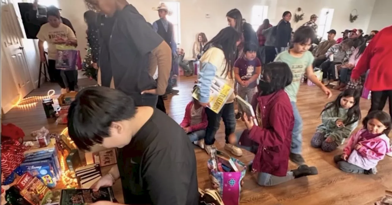 'I'm just really grateful': Scottsdale teen donates hundreds of books to Native American tribes