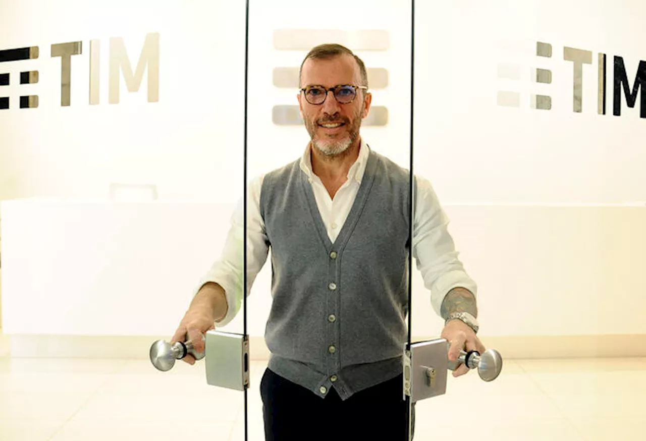 Pietro Labriola é reeleito como CEO do Grupo TIM