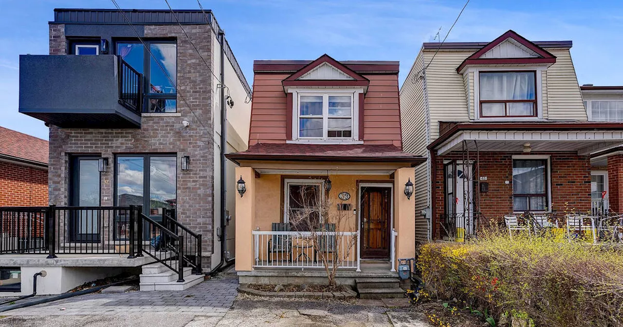 This Toronto home is a '90s decor trip but a steal at only $600K