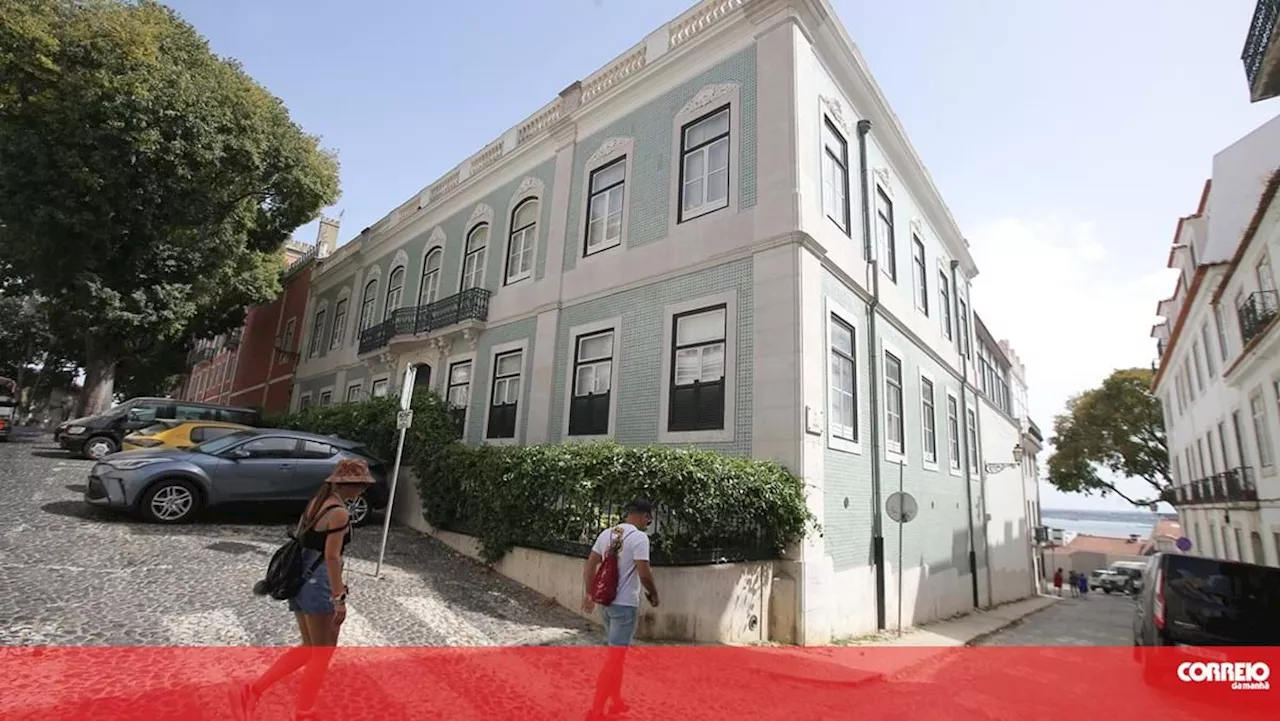 Dupla espanca homem e rouba Rolex em Alfama