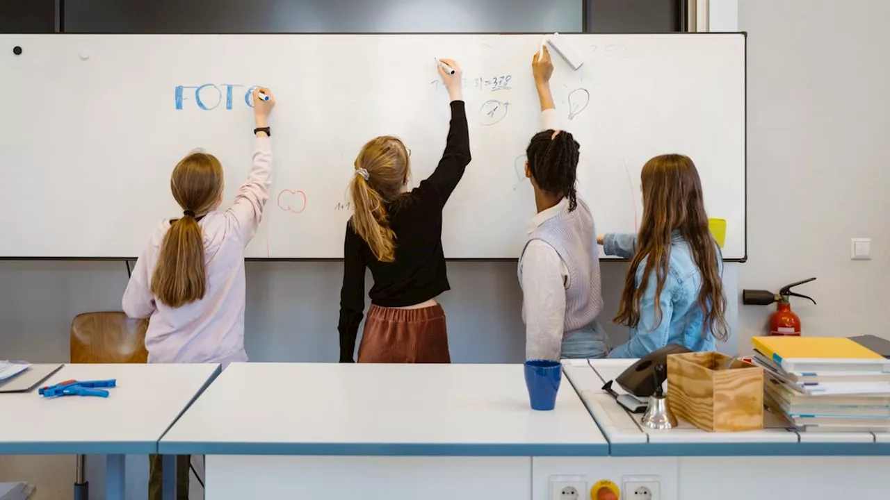 Neues Schulbarometer: Jede dritte Lehrkraft fühlt sich mehrmals pro Woche emotional erschöpft