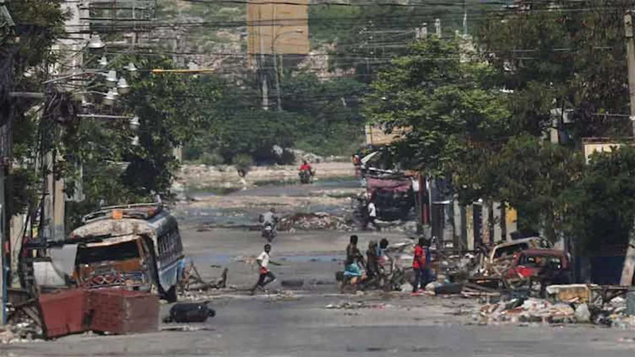 Haiti police bolster security around palace ahead of transition