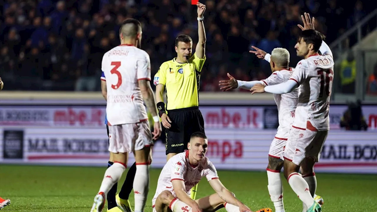 Atalanta-Fiorentina, moviola: inevitabile rosso a Milenkovic. Da annullare il primo gol di Scamacca che salta la finale