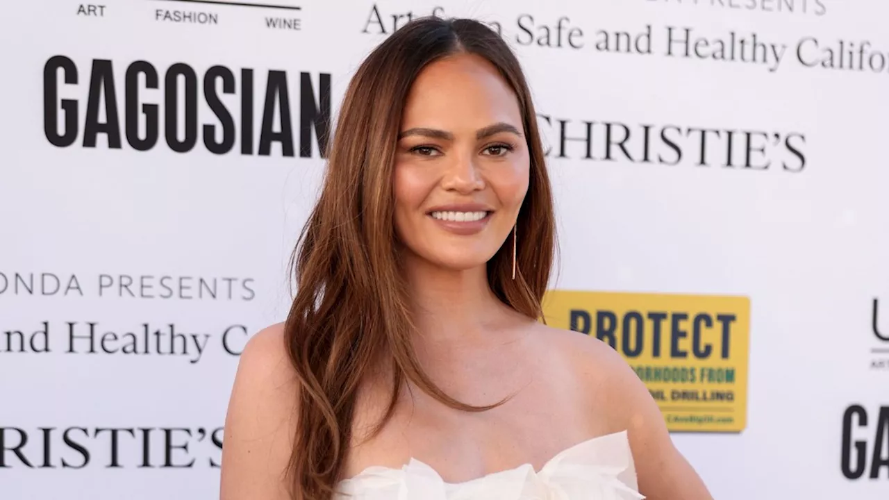 Chrissy Teigen gives her honest opinion on Meghan Markle's new jam