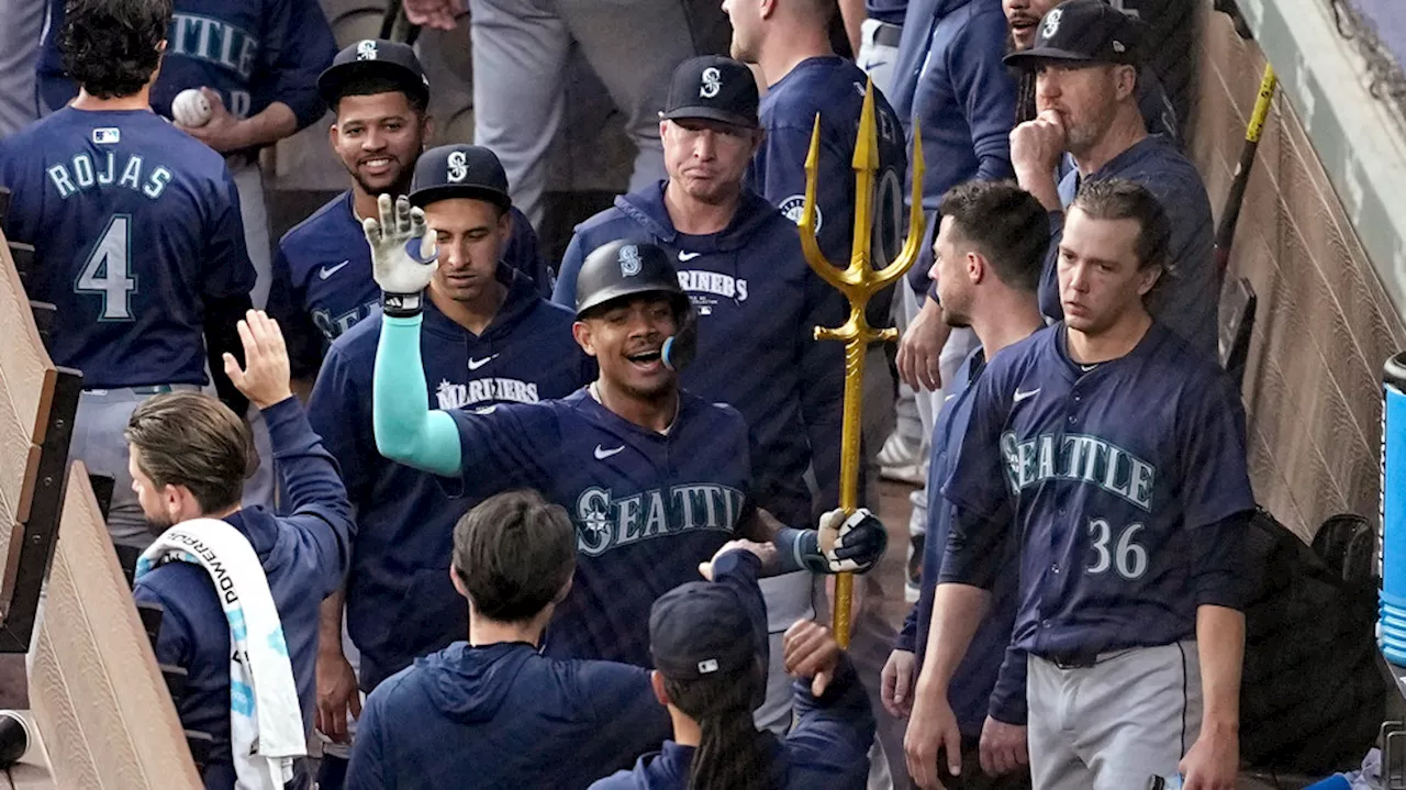 Seattle Mariners oust World Series champion Rangers from top spot with 4-0 victory