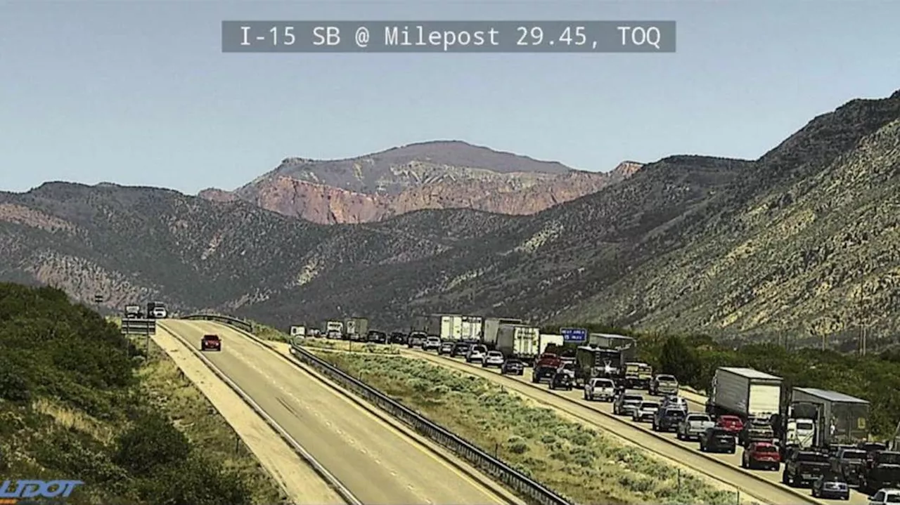 Northbound I-15 closed in Washington County after semi truck crash