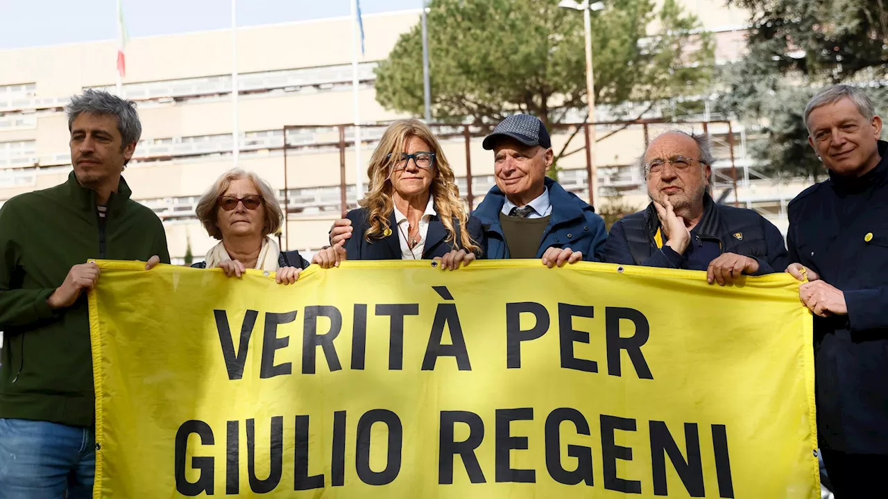 Processo Regeni, il medico legale: “Torturato con bastonate e bruciature”