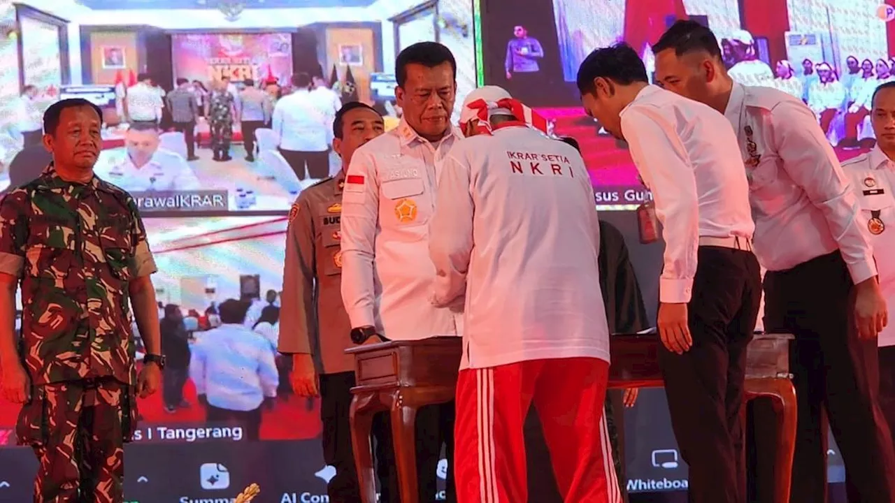 72 Napi Teroris Serentak Ikrar Setia kepada NKRI