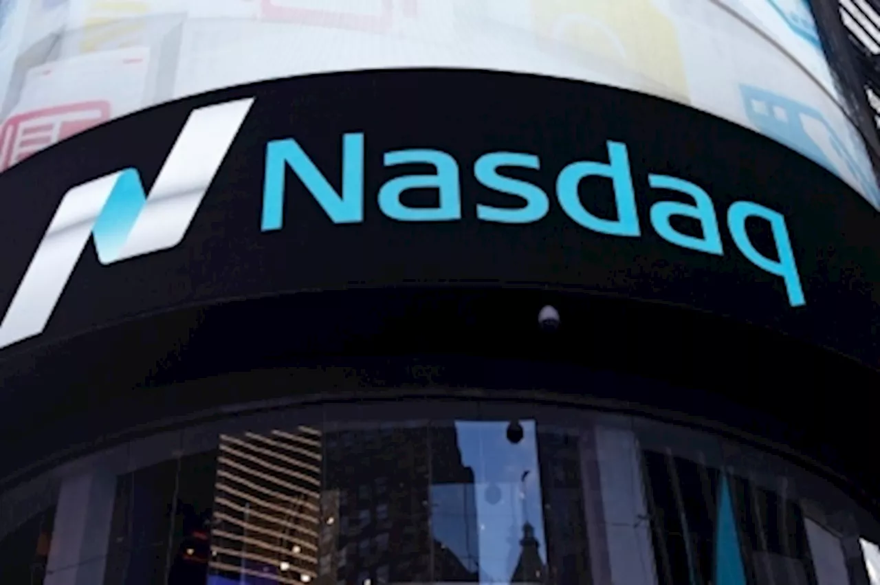 Nasdaq outshines Wall Street peers on tech boost, earnings glee