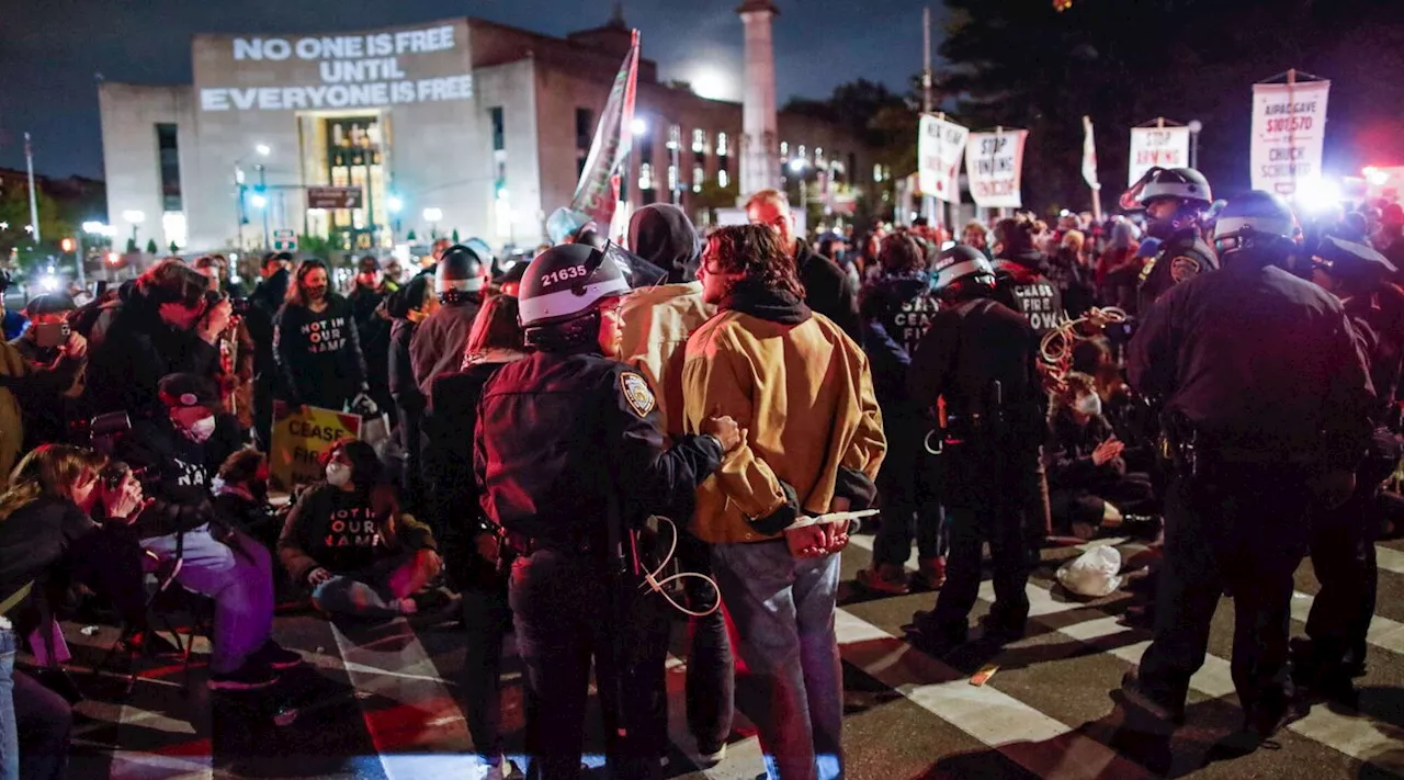 Usa, proteste contro gli aiuti americani a Israele: oltre 100 arresti