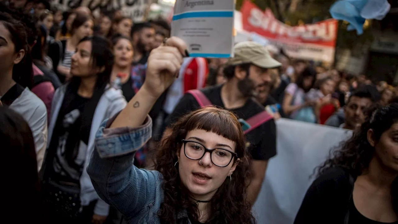 Über eine halbe Million Argentinier protestieren