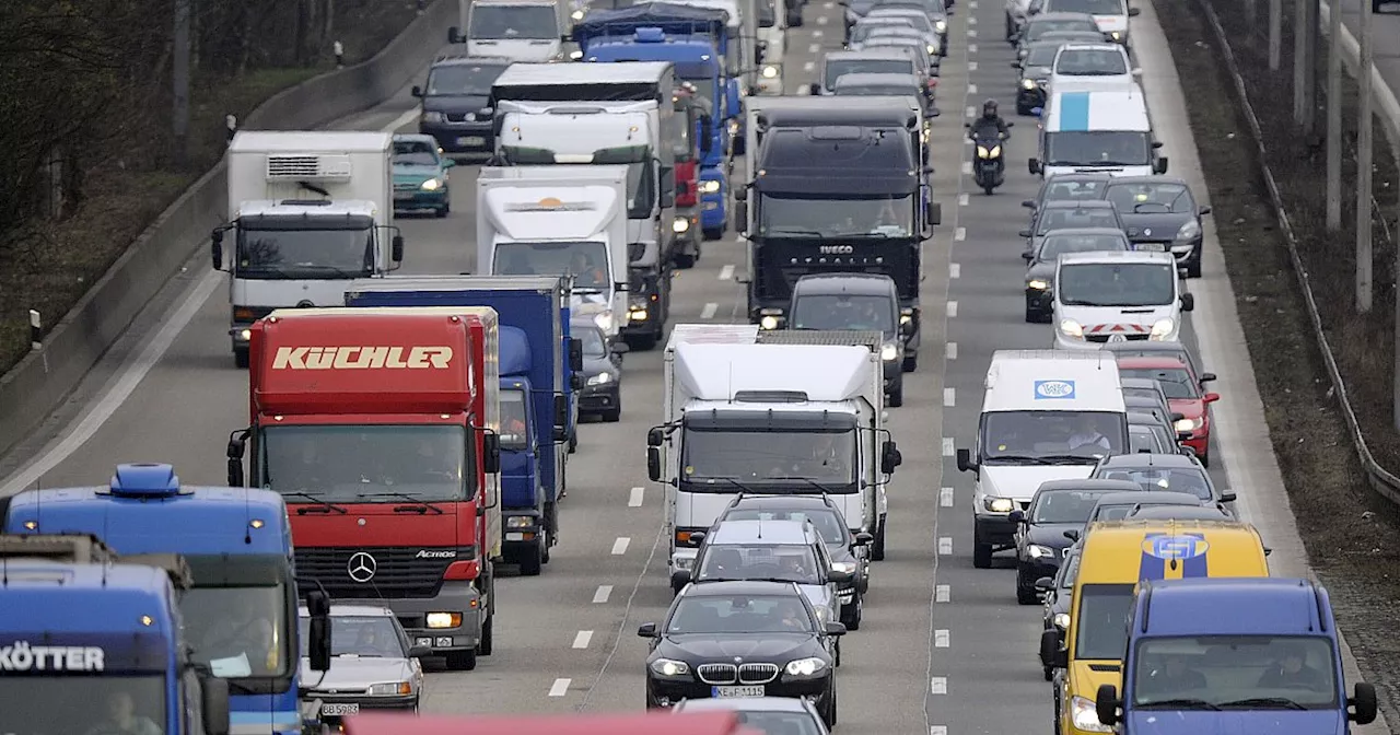 Autofahrer aufgepasst: Kilometerlange Staus auf der A2 im Kreis Gütersloh nach Unfällen