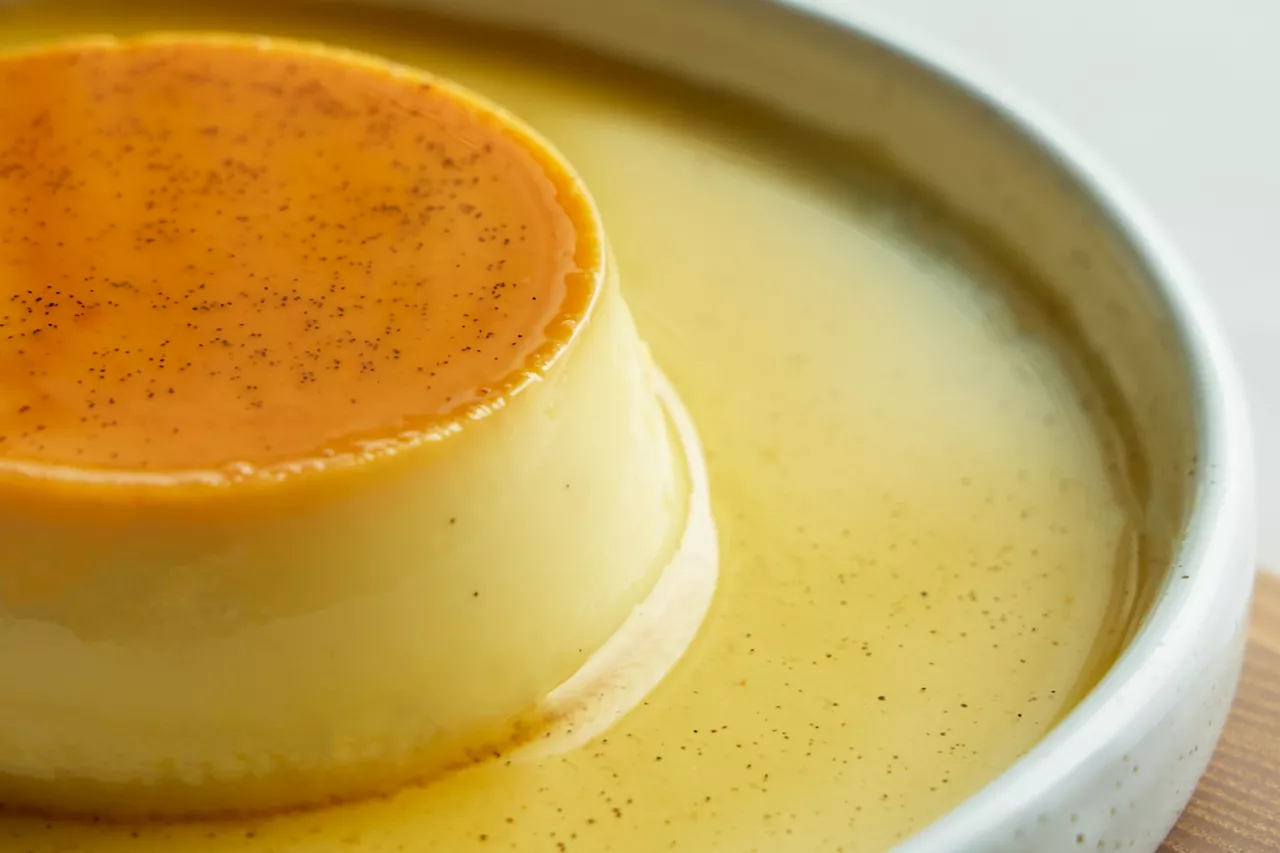 Cyril Lignac partage sa recette gourmande de crème renversée au caramel