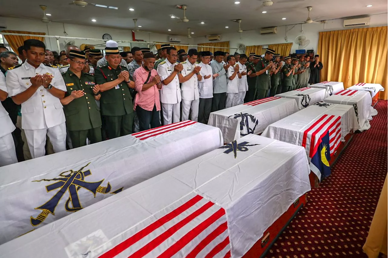 Copter tragedy: Funeral prayers, last respects for eight victims held this evening