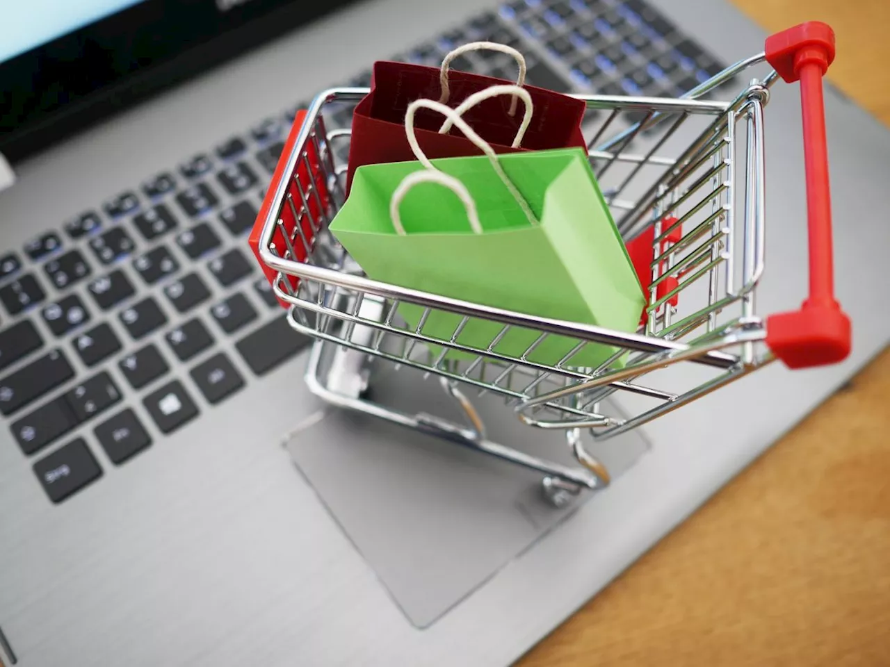 E-commerce bolsters consumption