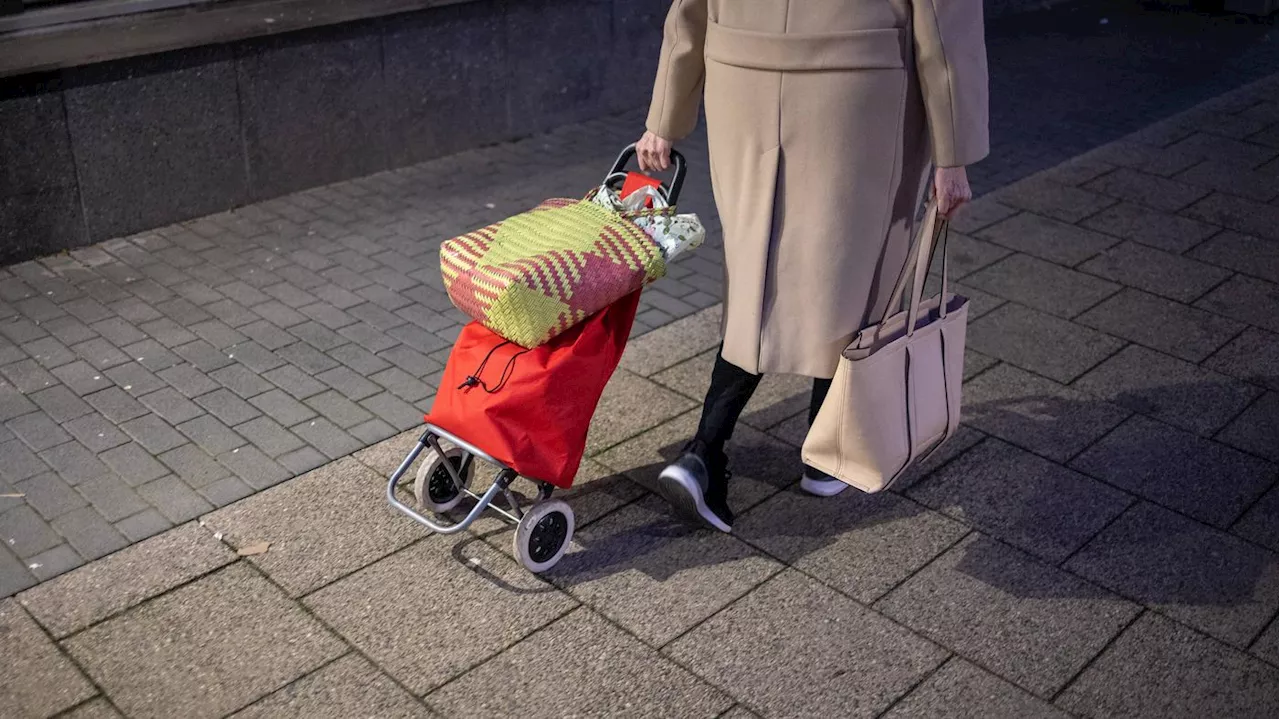 Ungleiche Einkünfte: Frauen bekommen im Alter über ein Viertel weniger als Männer