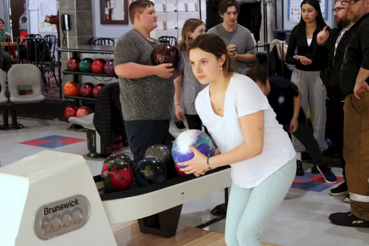 Youth bowlers excited for national tournaments