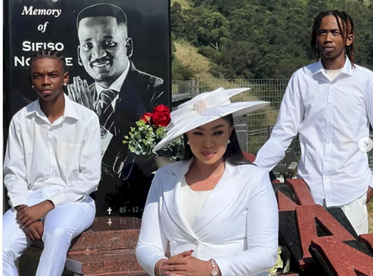 In Pictures: Ayanda Ncwane and her family unveil Sfiso’s tombstone