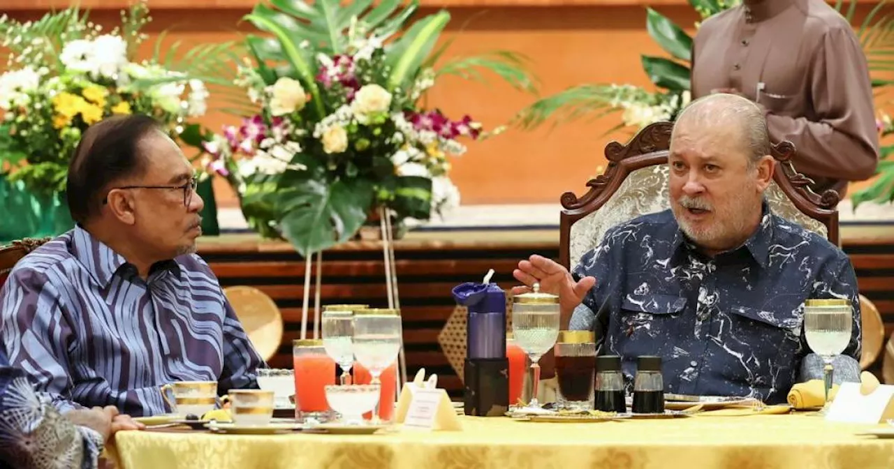 King graces National Unity Ministry&#039;s Aidilfitri gathering