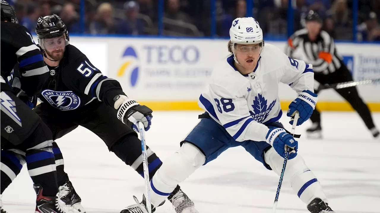 Keefe: 'There's a chance' Nylander plays Game 3; Matthews good to go after missing skate