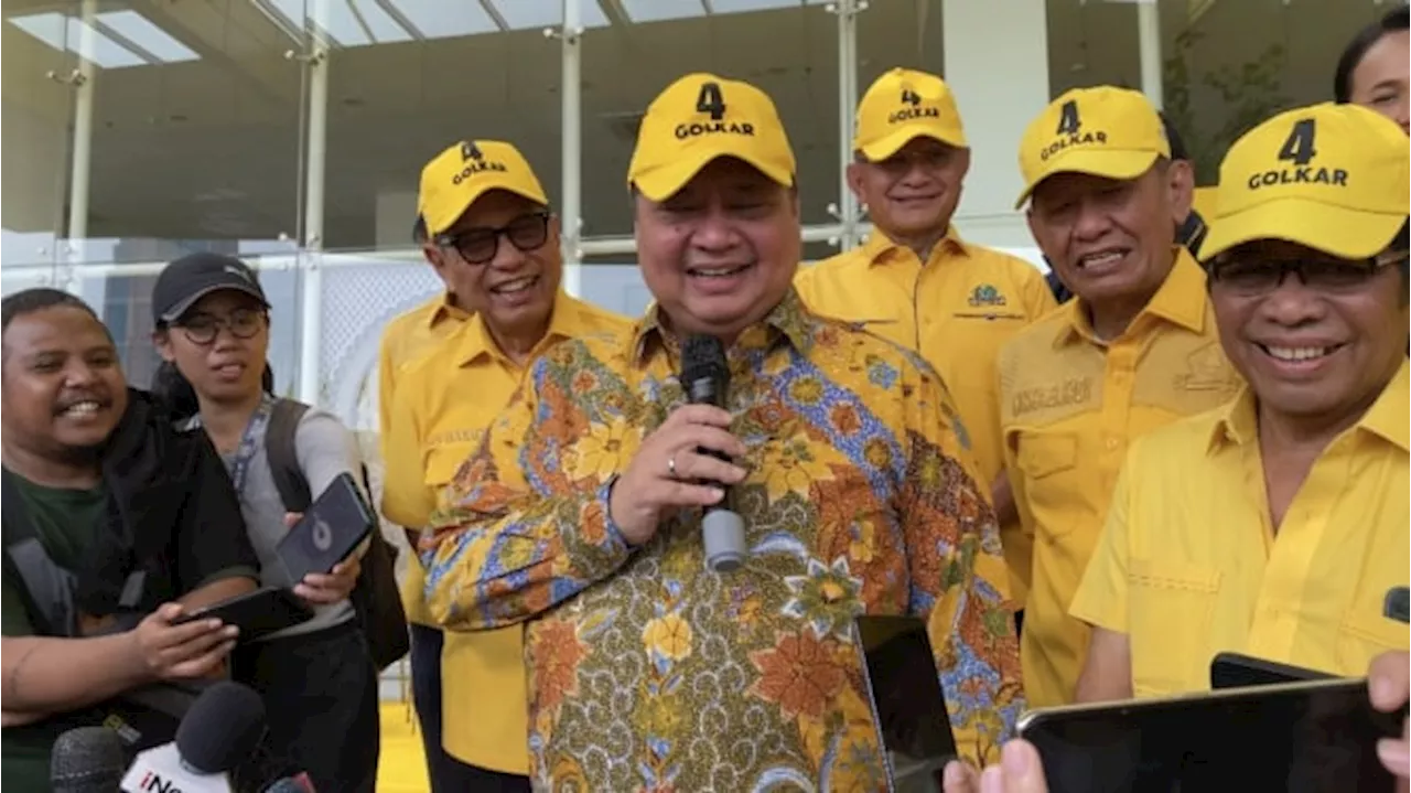 Airlangga Respons PDIP: Jokowi-Gibran Masuk Keluarga Besar Golkar, Tinggal Formalitasnya Saja