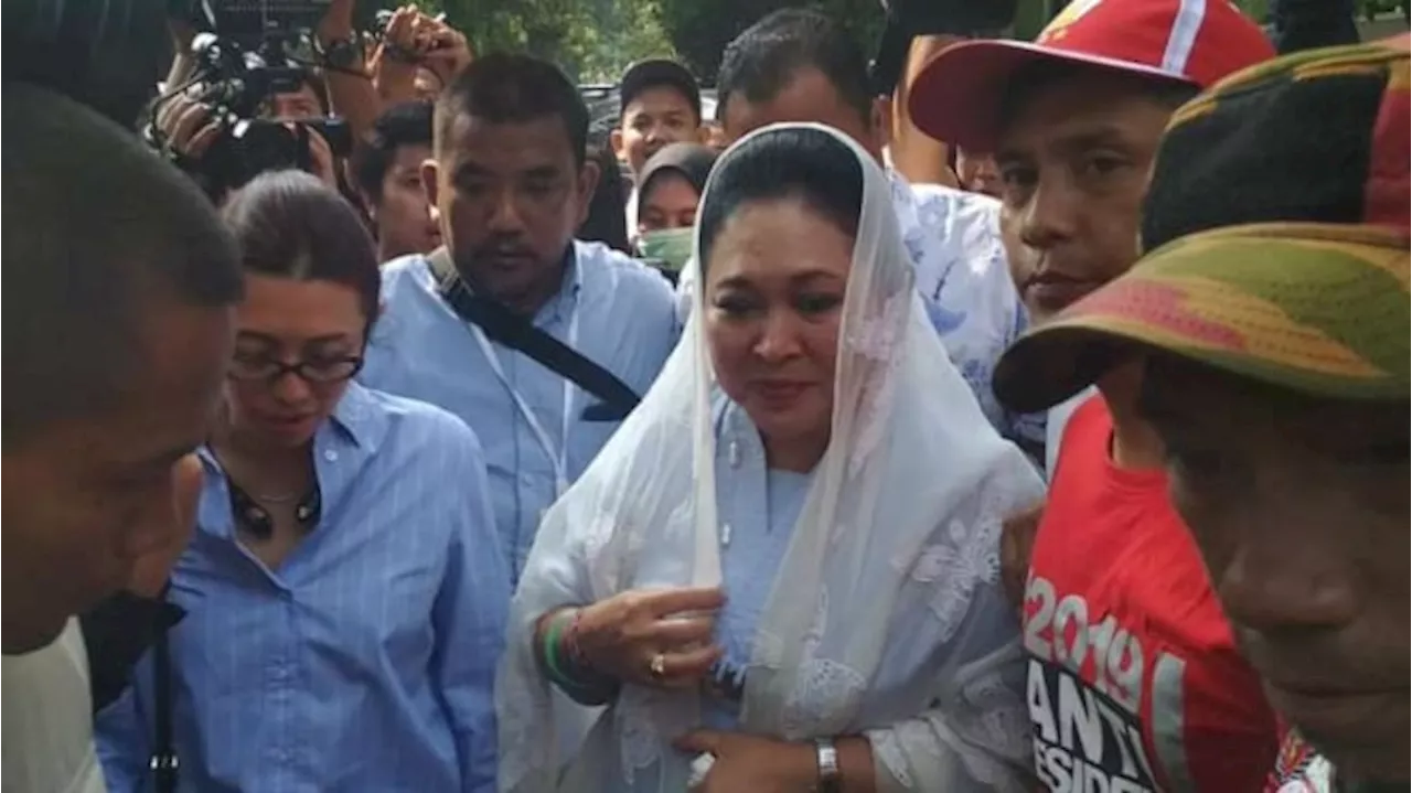 Bersyukur Prabowo Jadi Presiden, Begini Reaksi Titiek Soeharto saat Ditanya Ibu Negara