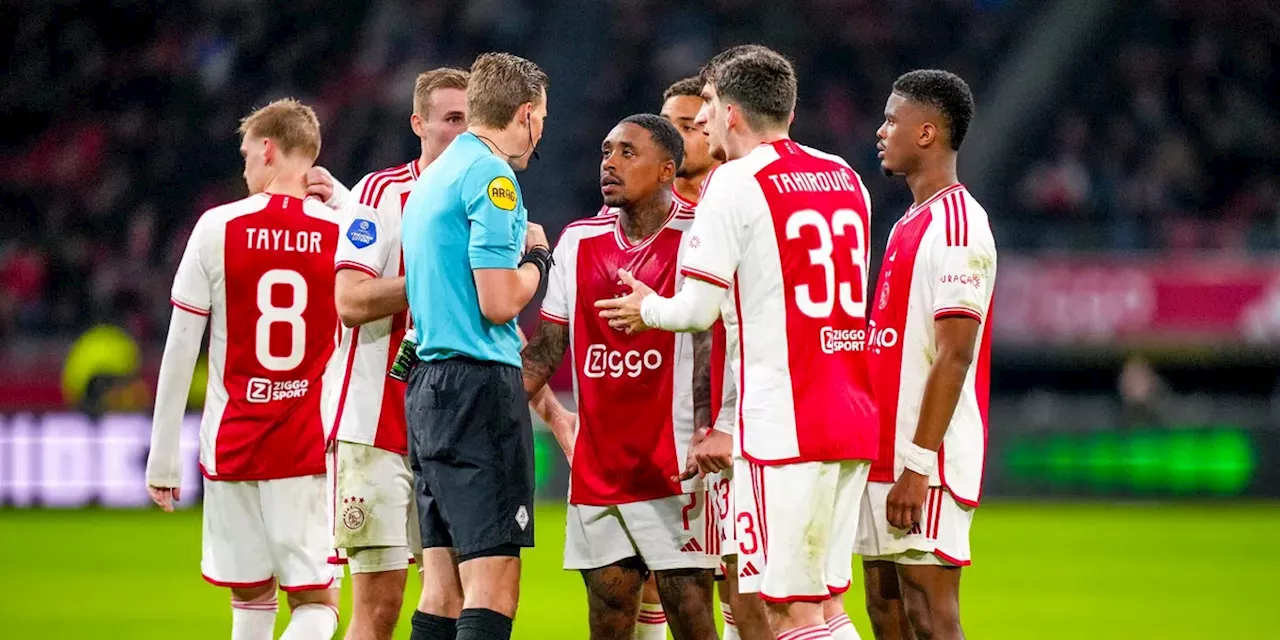 Tiental Ajax wendt eerste thuisnederlaag tegen Excelsior ternauwernood af