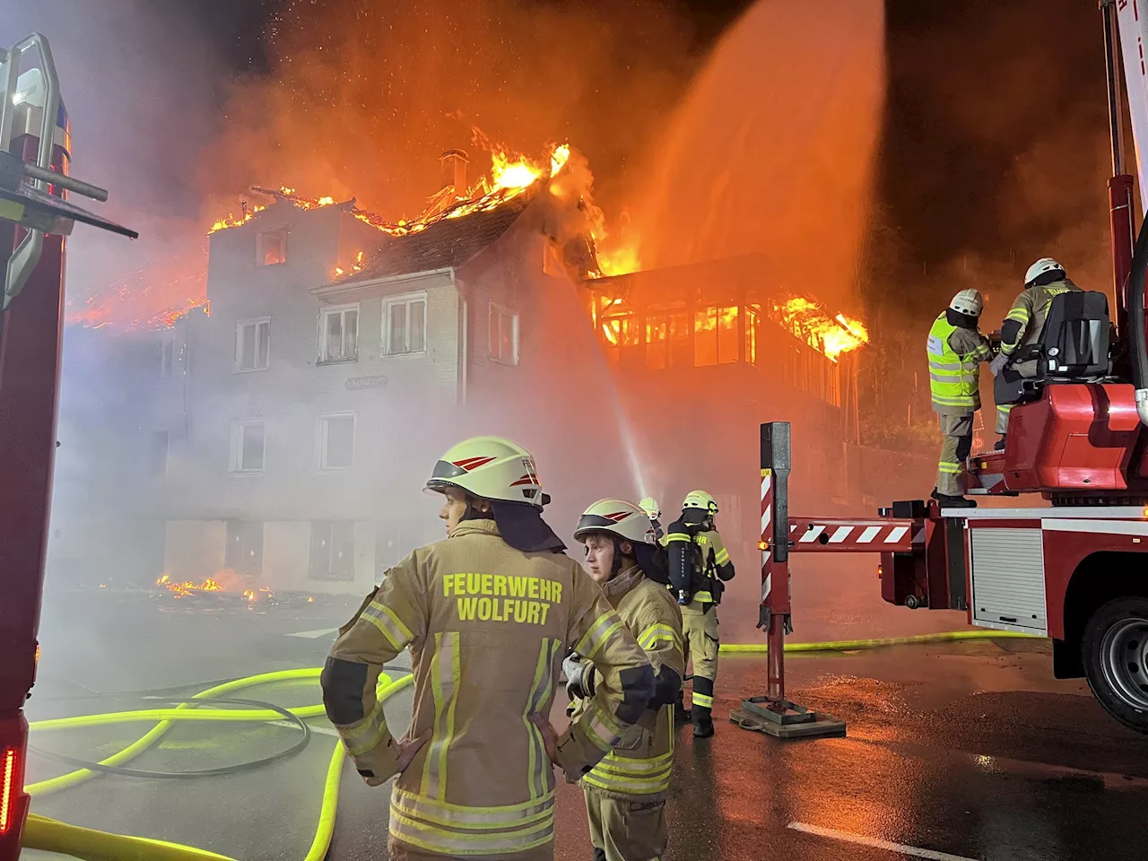 Kennelbach: Gebäude nach Brand fast vollständig zerstört