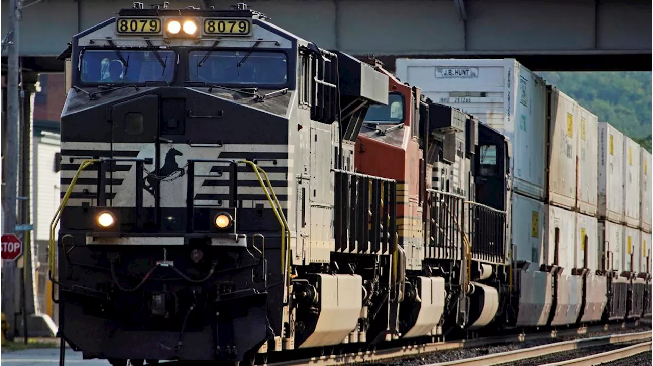 Norfolk Southern warns of revenue hit tied to Baltimore bridge