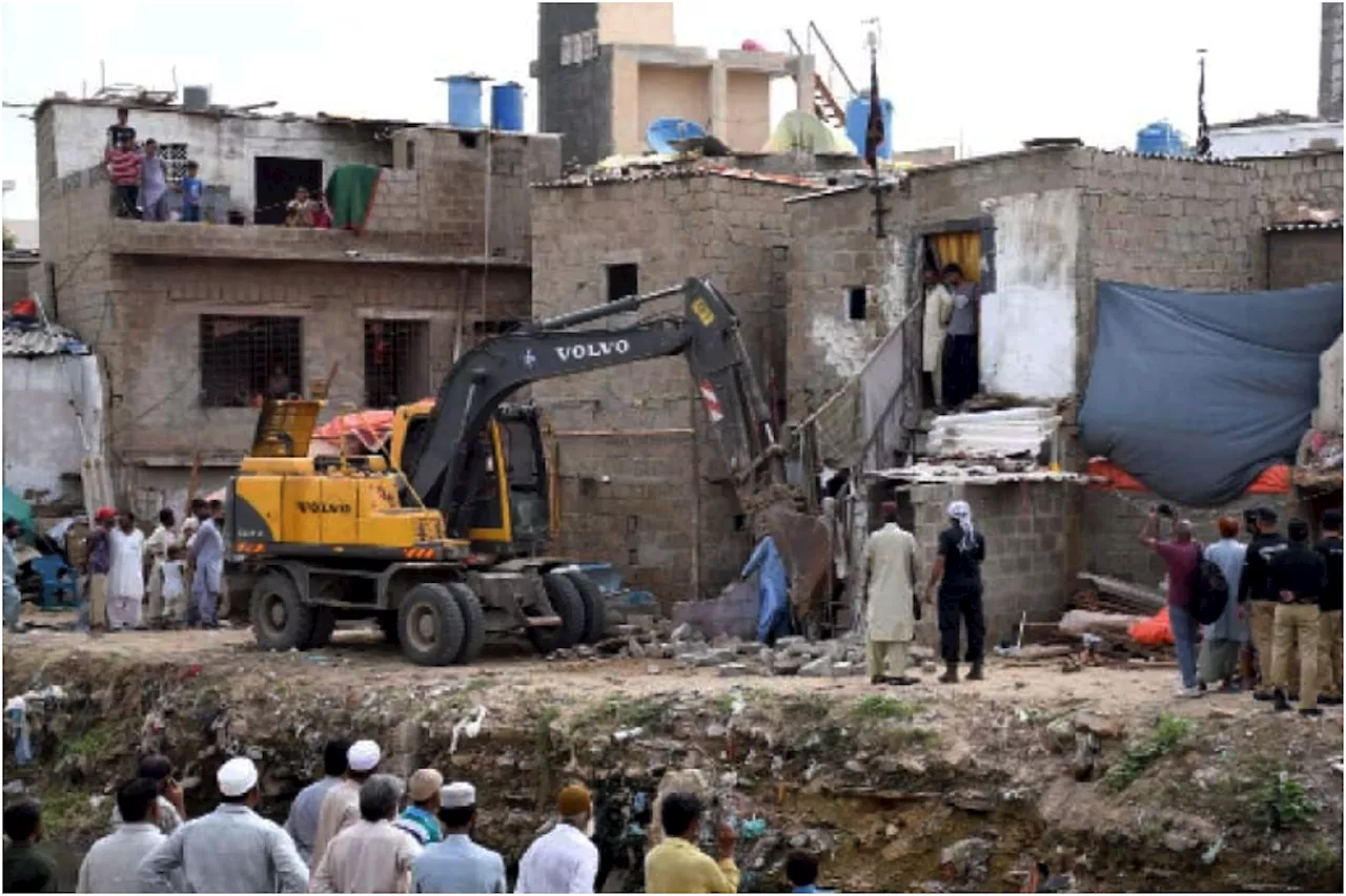 SC orders allotment of plots to Nullah affecttees in one month