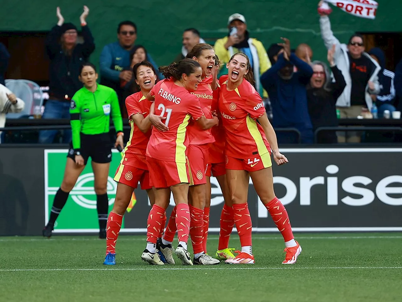 Video: Burnaby's Christine Sinclair made NWSL history with this goal