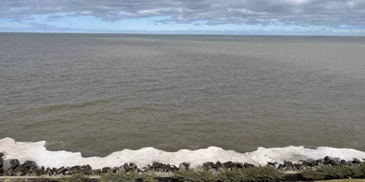 Mentor Lagoon trail closes due to eroding Lake Erie shoreline