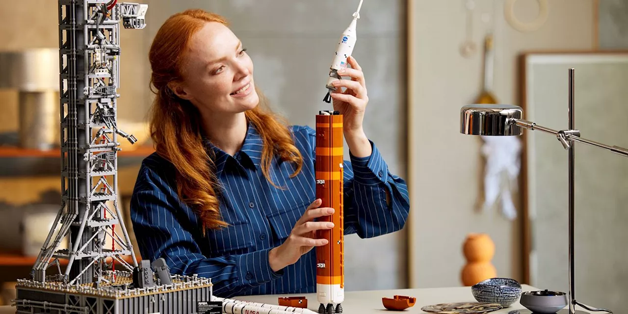 Lego Blasts Off With Two New NASA-Themed Sets