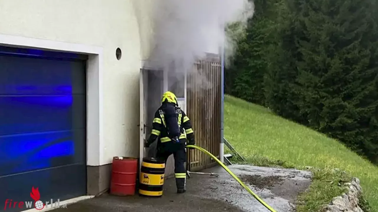 Oö: Sieben Feuerwehren zu Heizraum-Brand in Tischlerei in Garsten alarmiert