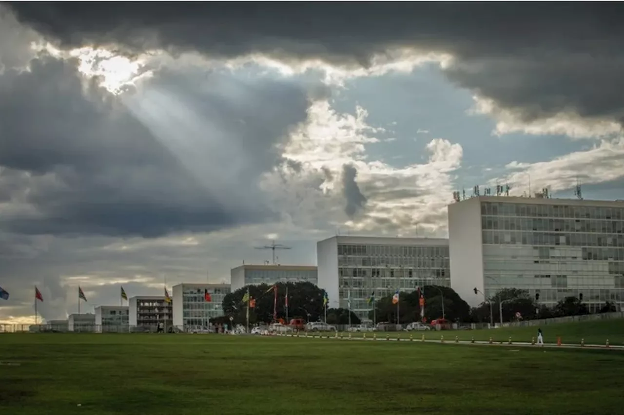 Ampliação da lei de cotas no serviço público é aprovada em comissão no Senado