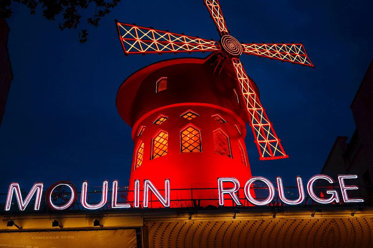 Les ailes du Moulin Rouge à Paris se sont effondrées, pas de blessé