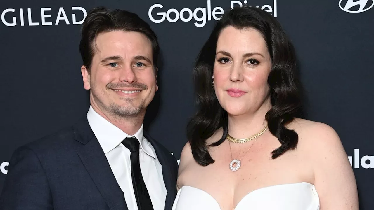 Melanie Lynskey Says Husband Jason Ritter Is “Sacrificing” Roles for Her Career