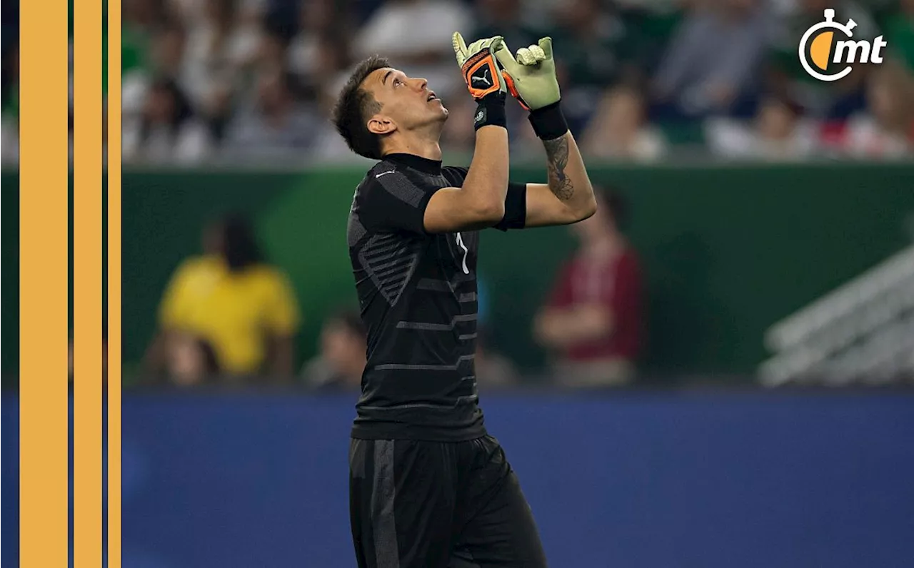 Fernando Muslera, histórico portero uruguayo, anuncia su retiro