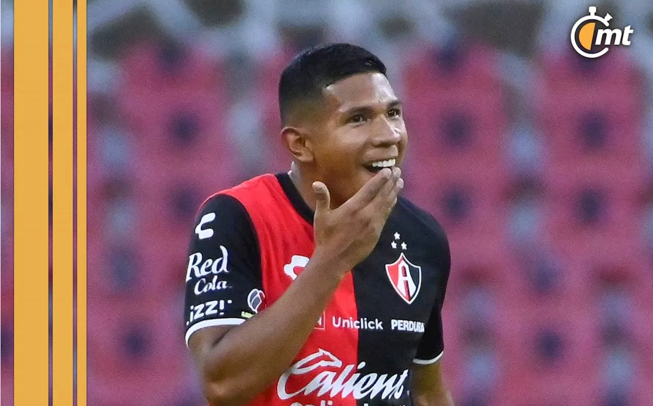 ¡Gran gesto! Edison Flores, ex Liga MX, detiene acción de gol por lesión de rival en Libertadores